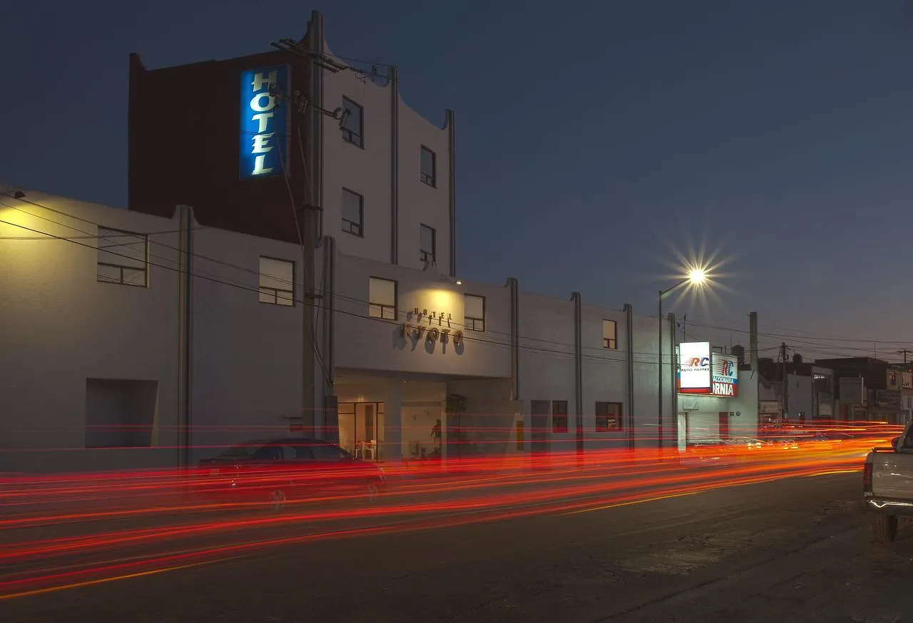 Hotel Kyoto 푸에블라